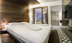 Cost-Effective Accommodation Strategies for European Wanderers